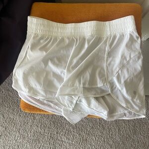 NWOT Athleta 4” White Athletic Shorts